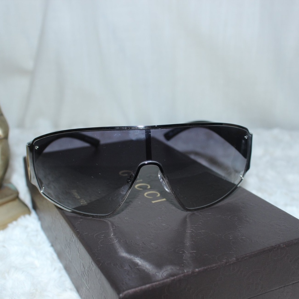 🎆50% OFF🎆 Auth Gucci Sunglasses - Picture 2 of 6